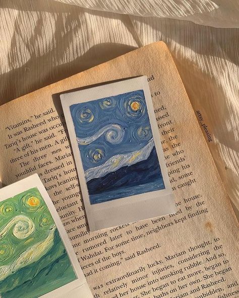 Aesthetic Starry Night, Photo Polaroid, Starry Night Painting, Arte Van Gogh, Hippie Painting, Cute Tumblr Wallpaper, Van Gogh Art, Starry Night Van Gogh, Book Art Diy