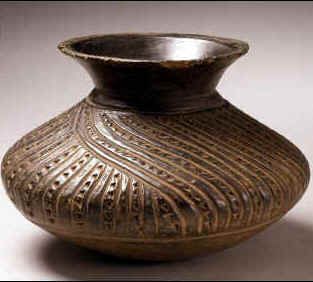 Old Ceramics, Cultural Pottery, African Ceramics, African Shop, African Pottery, Coil Pots, Indian Pottery, Traditional Pottery, Ceramic Texture