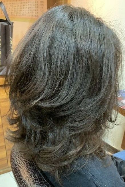 Shag 360 Hair, Wolfcut With Layers, Layer Haircut For Short Hair Round Face, Layered Wolf Cut Medium Hair, Wolfcut Shoulder Length, Wolfcut Medium Hair, Wolfcut Layers, Butterfly Layers Hair Short, Medium Wolfcut