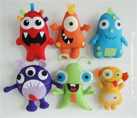 200+ Felt Toys Ideas | Felt Toys, Felt Patterns, Felt Crafts Monster Pillows, Felt Monster, Baby Mobil, Monster Birthday Parties, Ugly Dolls, Monster Birthday, Monster Dolls, Felt Pattern, Felt Patterns