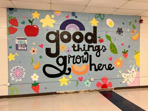 Cafeteria Mural Ideas, You Belong Here Mural, Elementary School Murals, Elementary Mural, Mural For School, Classroom Decals, Daycare Center Ideas, School Cafeteria Decorations, Church Mural