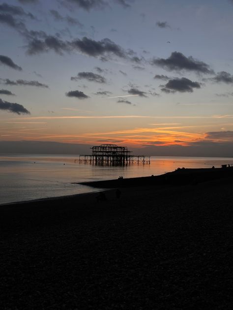 sunset // brighton // beach // sea // ocean // silhouette // orange // coast // aesthetic Brighton Beach Aesthetic, Brighton Aesthetic, Ocean Silhouette, Coast Aesthetic, Brighton Pier, Brighton Beach, Book Aesthetics, Sunset Pictures, Sea Ocean