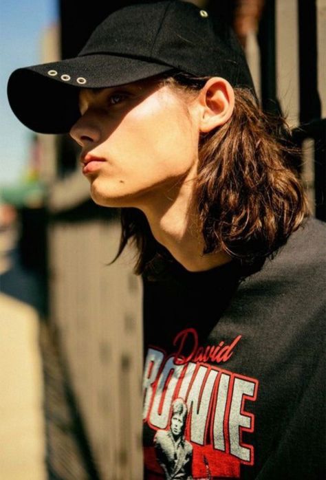 Men With Cap, Erin Mommsen, Fancy Lady, Lady Hair, Gender Fluid Fashion, Boys Long Hairstyles, Aesthetic People, Model Face, Undercut Hairstyles