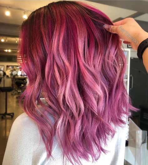 pembe lila saç Pulp Riot Hair Color, Pulp Riot Hair, Pulp Riot, Beautiful Hair Color, Hair Done, Winter Hair Color, Cool Hair Color, Gold Hair, Grunge Hair