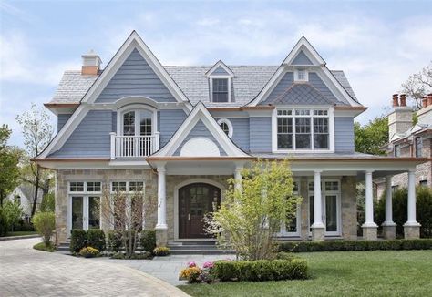 Loving the pillars and the gables on this house. The interlocking on the driveway isn't shabby, either. Blue Home Exterior, Luxury Homes Exterior, Usa House, Pintura Exterior, Exterior Paint Colors For House, Traditional Exterior, Casa Exterior, House Paint Exterior, Exterior Paint Colors