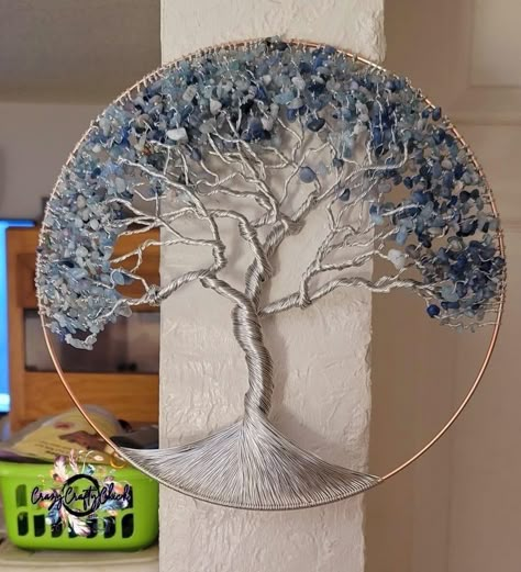 Tree Of Life Beads And Wire, Wire Crafts Diy, Jewelry Tree Art, Tree Of Life Diy, Tree Of Life Crafts, Diy Dream Catcher Tutorial, Suncatchers Diy, Glassware Garden Art, Copper Wire Crafts