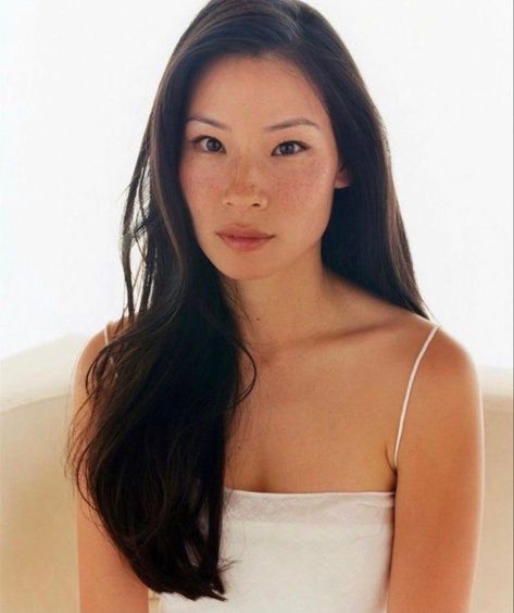 Lucy Lui, Cheveux Oranges, Lucy Liu, It Girls, Dark Hair, Celebrities Female, Pretty Woman, Asian Beauty, Pretty People