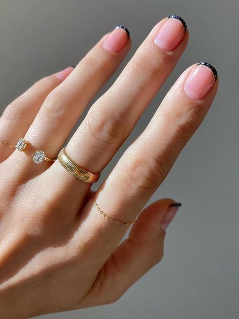 Why the Micro Manicure Is Set to Be the Next Big Thing Micro French Tip Nails, Micro Nails, Micro French Tip, Micro French Manicure, Tip Nails Almond, French Tip Nails Almond, Betina Goldstein, Best Nail Trends, Pastel Blue Nails