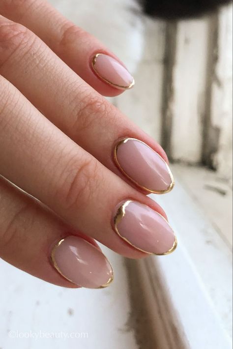 Minimal Gel Nail Designs, Satin Nails, Evil Eye Nails, Golden Nails, Gold Nail Designs, Elegant Nail, Elegant Nail Designs, Manicure Inspiration, Simple Gel Nails