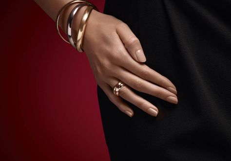 Cartier Amulette, Trinity Cartier, Trinity Ring, Bagan, Success Story, Marie Claire, Cartier, Bangles, Wedding Rings