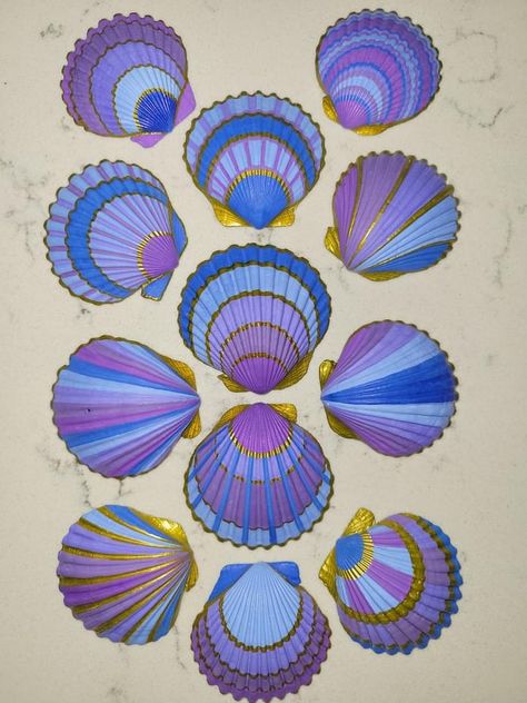 Clam Shell Painting Ideas, Paint Seashells Ideas, Painted Seashells Ideas, Seashell Painting Ideas, Painting Sea Shells, Painted Sea Shells, Painting Seashells, Seashell Art Diy, Painted Seashells