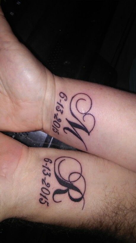 Initials and wedding date tattoo Couple Tattoos With Initials, Boyfriend Names Tattoo Ideas, Couple Date Tattoo Ideas, Dates Tattoo Ideas, Arm Rose Tattoo, Boyfriend And Girlfriend Tattoos, Wedding Date Tattoo, Boyfriend Girlfriend Tattoos, Hand Rose Tattoo