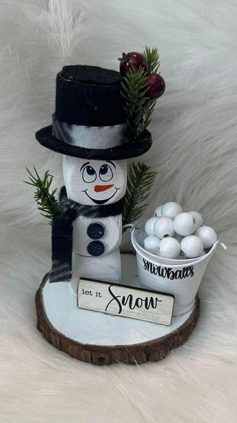 Dollar Tree Xmas Crafts Diy, Snowman Crafts Diy Dollar Stores, Dollar Tree Foam Dice Crafts, Diy Dollar Tree Ornaments, Dollar Tree Dice Crafts Diy, Dollar Tree Christmas Crafts Diy 2024, Dollar Tree Holiday Crafts, Christmas Dollar Tree Crafts, Christmas Venue