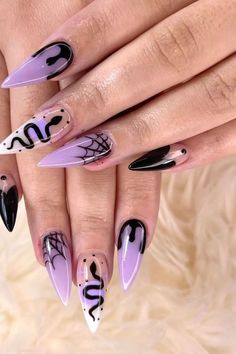 Stilleto Nails Designs, Bat Nails, Black Halloween Nails, Holloween Nails, Witchy Nails, Punk Nails, Cute Halloween Nails, Gothic Nails, Drip Nails