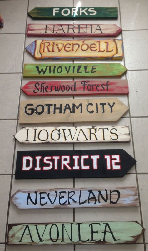 Movie Room Decor, Urban Interiors, Decor Studio, Directional Signs, Theater Room, Movie Room, Garden Signs, Narnia, A Sign