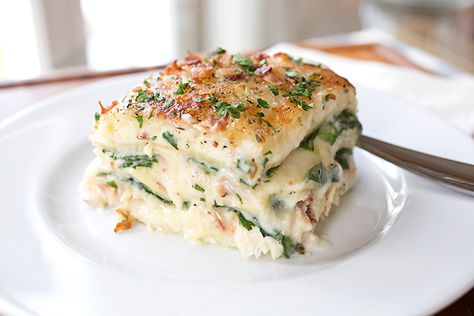 Spinach Lasagna Florentine Lasagna, Freezable Casseroles, Creamy Chicken Florentine, Butternut Squash Lasagna, Chicken Florentine, Grandmothers Kitchen, Lasagna Ingredients, Creamy Garlic Sauce, Chicken Lasagna