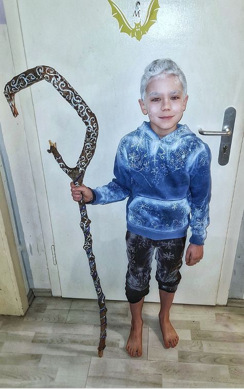 Winter Wonderland Costume, Jack Frost Costume, Wizard Of Oz Costumes Diy, Ice Costume, Ice Clothes, Jack Frost Cosplay, Winter Wonderland Dress, Winter Wonderland Outfit, Kid Costume