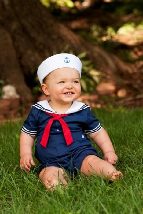 Sailor outfit and crab dip Baby Sailor Outfit, Nautical Mickey, Sailor Birthday, Sailor Party, Sailor Theme, Sailor Baby, Sailor Outfit, Nautical Birthday Party, Nautical Birthday