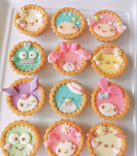 Pastel Cupcakes, Kawaii Dessert, Kawaii Cooking, Cute Baking, Cute Snacks, Cute Food Art, Kawaii Food, Cute Desserts, Decorated Cookies