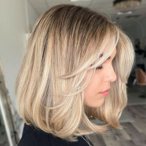 Above Shoulder Length Hair, Collarbone Length Hair, Shoulder Length Bob Haircut, Shoulder Length Blonde, Medium Haircuts, Textured Curly Hair, Medium Bob Hairstyles, Long Bob Haircuts, Shoulder Length Hair Cuts