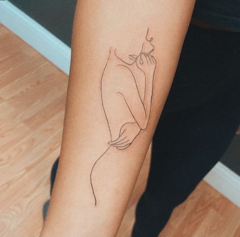 Body Shilouette Tattoo, Women One Line Tattoo, Silhouette Of A Woman Tattoo, Woman Line Drawing Tattoo, 1 Line Tattoos Women, Back Tattoo Women Line Art, Female Profile Tattoo, Line Tattoo Of Woman, Woman’s Silhouette Tattoo