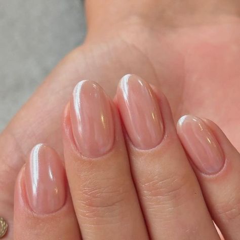 Check more at https://beautyfashionideas.com/bridal/17510/ Bridal Simple Nails, Natural Chrome Nails Designs, New Mom Manicure Nail Ideas, Bridesmaid Nails Design, Wedding Chrome Nails For Bride, Natural Bride Nails, Proposal Nails Ideas Acrylic, Classy Bride Nails, Short Classy Wedding Nails