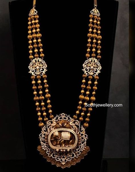 Pendants Gold Indian, Gold Temple Jewellery, Pendants Gold, Diamond Jewelry Set, Diamond Wedding Jewelry, Online Gold Jewellery, Antique Jewellery Designs, Gold Jewelry Simple Necklace, Beautiful Gold Necklaces