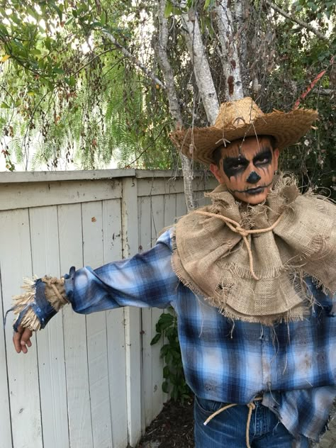 Scarecrow Costume Makeup Men, Men’s Scarecrow Face Paint, Men’s Scarecrow Make Up, Scarecrow Men Costume, Scarecrow And Crow Costume, Scarecrow Face Paint Men, Man Scarecrow Makeup, Boy Scarecrow Makeup, Scary Scarecrow Makeup For Men