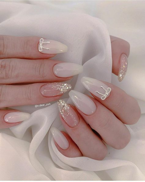 Korean Inspired Nail Art, Wedding Nails 2024, Cute Bow Nails, Nail Designs With Bows, Wedding Gel Nails, Prom Nail Inspo, Nails Delicate, Ribbon Nails, Bow Nail Designs