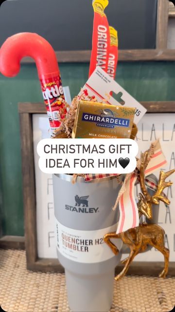 Cup Basket Gift Ideas, Tumbler Christmas Gift Ideas Filled, Tumbler Filled Gift Ideas, Stanley Christmas Gift Ideas, Stanley Christmas Gift, Stanley Cup Gift Basket Ideas, Stuffed Stanley Cup Gift Ideas, Stanley Gift Basket, Tumbler Gift Basket Ideas