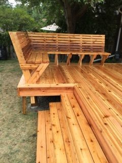 Diy Patio Garden, Deck Benches, Deck Bench Seating, Deck Bench, Cedar Bench, Garden Landscaping Ideas, Deck Seating, Cedar Deck, Patio Deck Designs