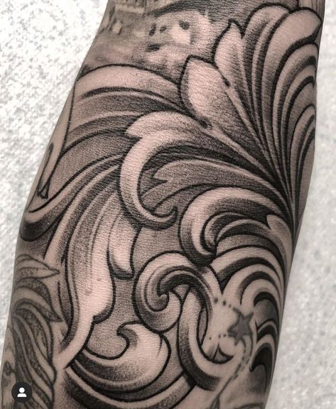 Upper Arm Tattoos For Guys, Baroque Tattoo, Front Neck Tattoo, Filigree Tattoo, Men Tattoos Arm Sleeve, Upper Arm Tattoos, Flag Tattoo, Tatuaje A Color, Detailed Tattoo