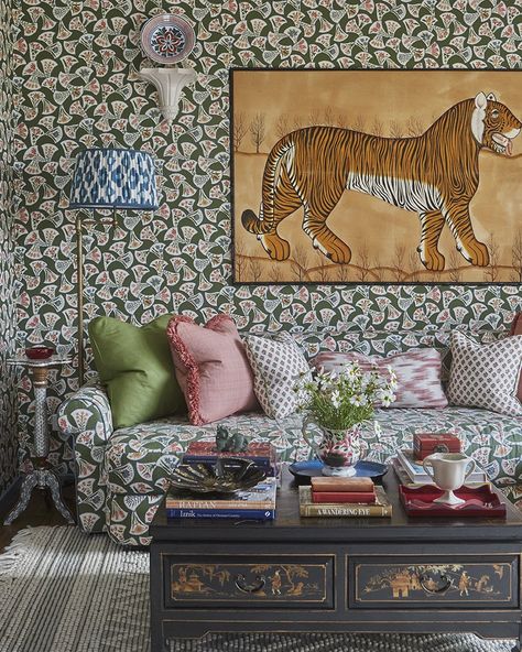 Talk Shop: Elizabeth Hay // Elizabeth Hay Design — Fenimore Lane British Living Room, East Coast House, Elizabeth Hay, Hay Design, Sofa Fabric, Room Renovation, Pretty Room, Beautiful Interiors, Fabric Sofa