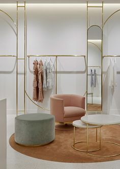 Fashion Store Design, Clothing Store Interior, Clothing Store Design, Store Design Boutique, Boutique Interior Design, Boutique Decor, Store Interiors, Salon Interior Design, Alice Mccall