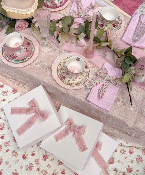 Pink Tea Party, Themed Bridal Shower, Virtual Girl, Bday Party Theme, Pink Birthday Party, 18th Birthday Party, Birthday Planning, Tying The Knot, 14th Birthday