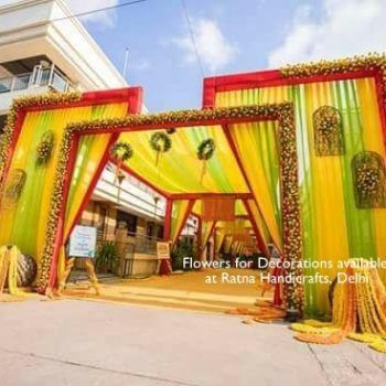 Wedding Decorations Entrance, Entrance Seating, Seating Charts Wedding, Indian Wedding Decorations Receptions, Wedding Tent Decorations, Wedding Gate, Mehendi Decor, Gate Decoration, Wedding Hall Decorations