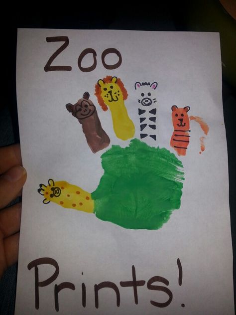 Zoo Handprint Animals, Zoo Art And Craft For Preschool, Zoo Infant Art, Zoo Animal Handprints, Zoo Handprint Craft, Zoo Animal Footprint Art, Zoo Projects For Toddlers, Zoo Animals Toddler Activities, Zoo Projects For Preschool