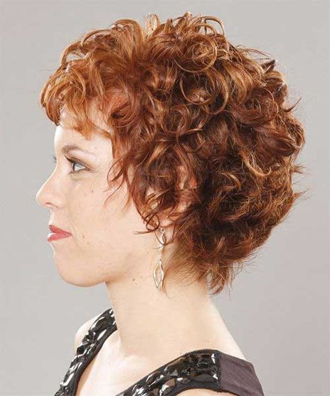 Uniform Layered Haircut, Uniform Haircut, Short Layered Curly Hair, 40 Hairstyles, Over 40 Hairstyles, Layered Curly Hair, Popular Short Hairstyles, Red Curly Hair, Curly Hair Photos