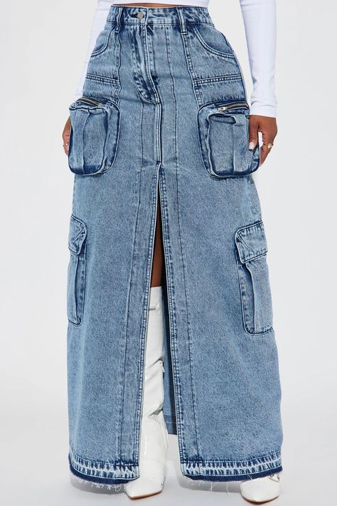 Jean Skirts For Plus Size Women, Jean Cargo Skirt Outfit, Maxi Cargo Skirt Outfit, Revamp Jeans, Denim High Fashion, Maxi Jean Skirt Outfits, Unique Skirts Design, Minimal Ideas, Long Skirt With Pockets