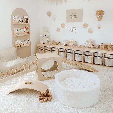 Play Nook, Organization Nursery, Furniture Nursery, Small Playroom, Designer Bedroom, Kids Rooms Inspo, Living Room Playroom, Room Girl, Baby Playroom