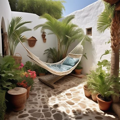 Een Ibiza-stijl in een kleine tuin kenmerkt zich door aardse tinten, natuurlijke materialen, zoals ... Ibiza Vibes, Diy Tips, Quiet Time, Home Decor Inspiration, Ibiza, Decor Inspiration, Home Decor, Home Décor