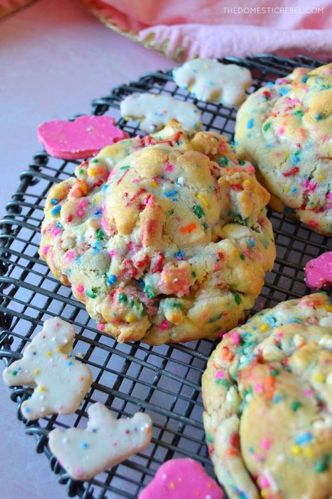 Animal Cookie Cookies, Thick Chunky Cookies, Nyc Style Cookie Recipe, Chunky Nyc Cookies, Mega Cookie Recipes, Best Cookie Flavors, Cookie Recipes Bakery Style, Circus Animal Cookies Recipes, Double Decker Cookies