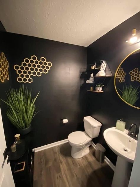 Black Bathroom Walls Small Spaces, Modern Black And Gold Bathroom Decor Ideas, Half Bathroom Decor Black, Salon Restroom Ideas, Black And Gold Restroom, Salon Bathroom Ideas Decor, Black And Gold Half Bathroom, Black Half Bathroom Ideas, Black Restroom Ideas