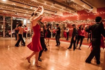 Salsa Danse, Dance Terms, Salsa Dance Lessons, Ball Dancing, Salsa Classes, Salsa Lessons, Salsa (dance), Latin Dancing, Ballroom And Latin