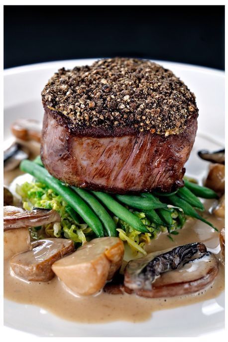 Fillet Steak Recipes, Fillet Of Beef, Whisky Sauce, Fillet Recipes, Weekend Recipe, Filet Mignon Recipes, Steak Dishes, Fillet Steak, Beef Fillet