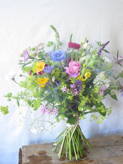 Wild Flower Arrangements, Wildflower Bridal Bouquets, Garden Weddings Ceremony, Flower Vase Arrangements, Fairy Wedding, Wedding Table Flowers, Nothing But Flowers, Fresh Flowers Arrangements, Lavender Wedding