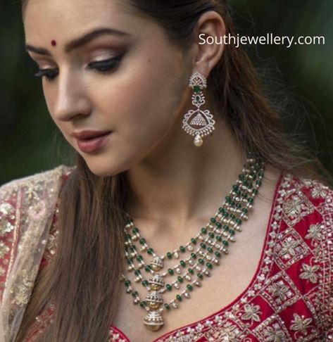 Layered diamond emerald necklace and earrings photo Diamond Emerald Necklace, Emerald Beads Necklace, Temple Jewelry Necklace, Jewellery Bridal, Pearl Jewelry Design, Jewellery Wedding, Gold Jewelry Simple Necklace, Pearl Necklace Designs, Diamond Necklace Designs