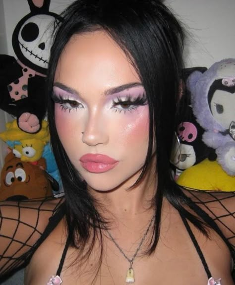 Unique Makeup Looks, Bratz Doll Makeup, Rave Makeup, Swag Makeup, Cool Makeup Looks, Ethereal Makeup, Unique Makeup, Dope Makeup, Edgy Makeup