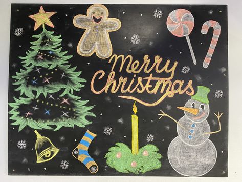 Christmas Board Decoration Ideas For School Aesthetic, Christmas Black Board Ideas, Christmas Blackboard Ideas, Christmas Board Decoration, Colour Paper Flowers, Christmas Chalkboard Art, Fall Chalkboard, Classroom Christmas Decorations, Blackboard Art