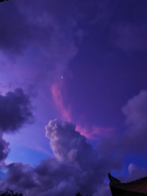 Purple sky Dark Purple Clouds Aesthetic, Purple Cloudy Sky, Purple Skies Aesthetic, Purple Atheistic Wallpaper, Purple World Aesthetic, Moody Purple Aesthetic, Violet Sky Aesthetic, Lavender Sky Aesthetic, Purple Landscape Aesthetic